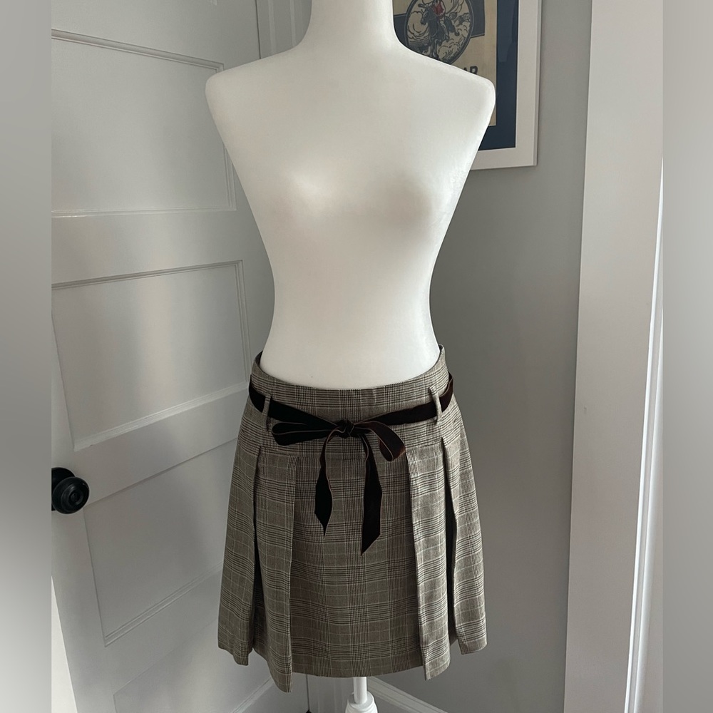 Banana Republic knee length tartan skirt with brown ribbon - size 2